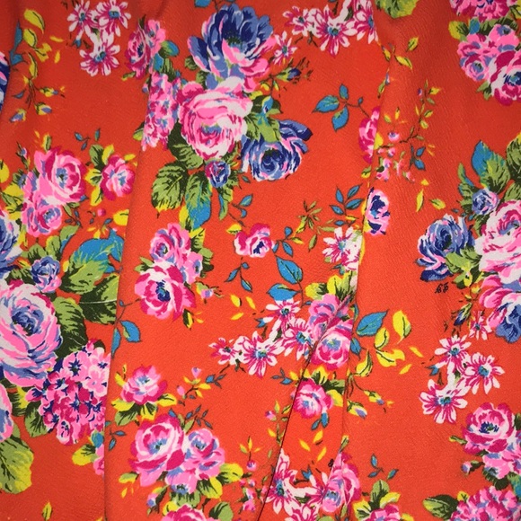 Seduction floral skater skirt - small to medium. - Picture 3 of 3